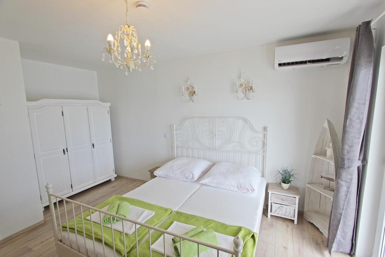Villa Danica Murter Betina  Bagian luar foto
